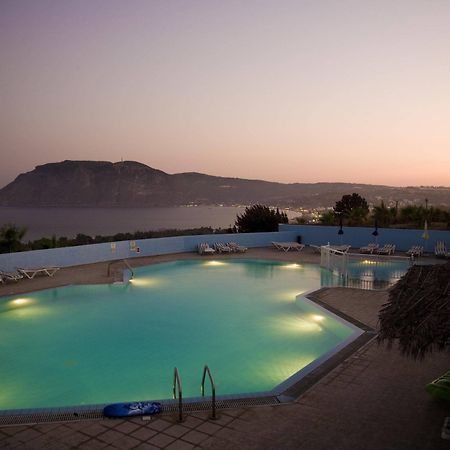 Hotel Pantheon, Kefalos المظهر الخارجي الصورة
