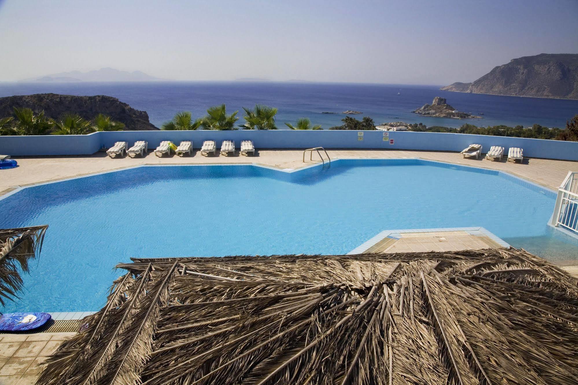 Hotel Pantheon, Kefalos المظهر الخارجي الصورة