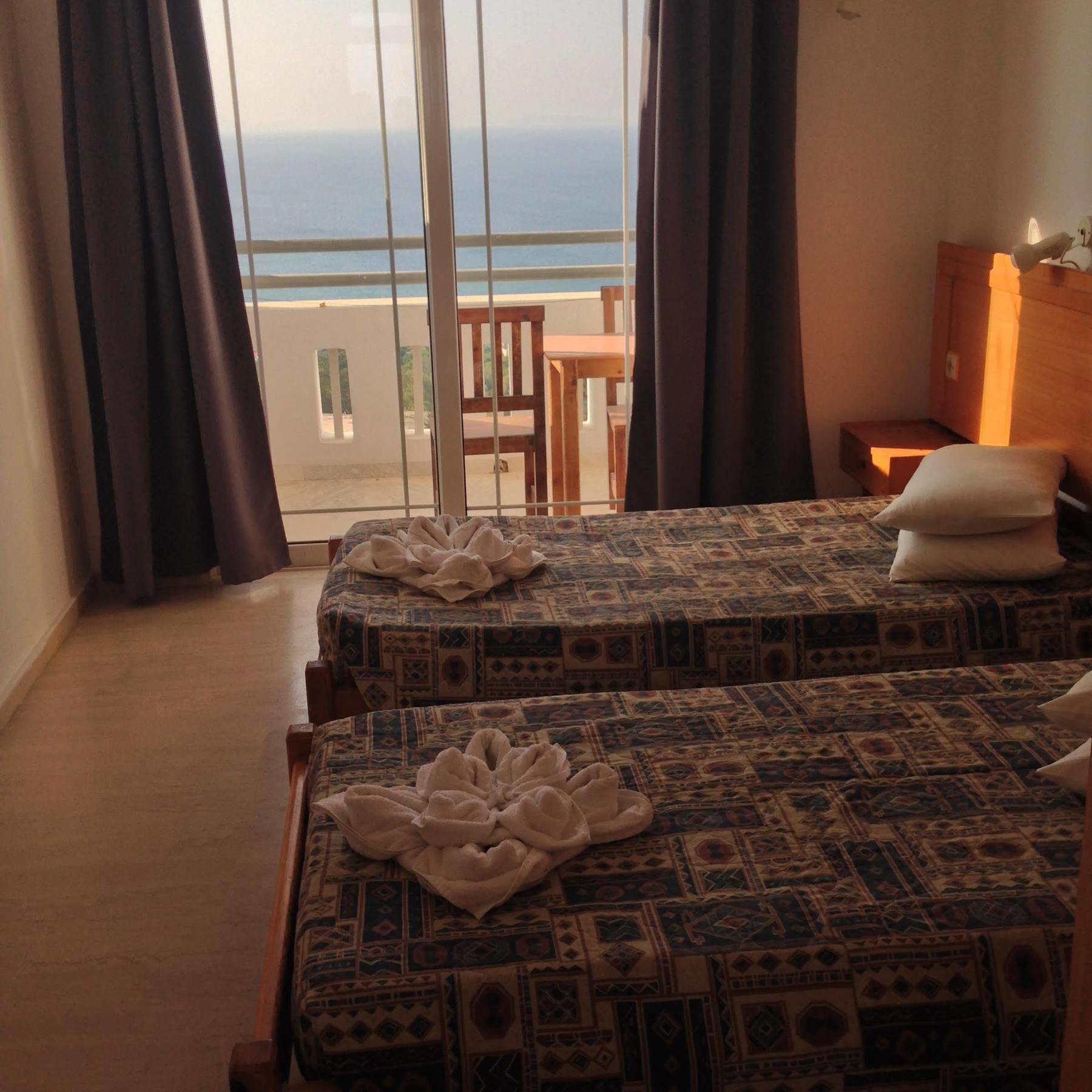 Hotel Pantheon, Kefalos المظهر الخارجي الصورة